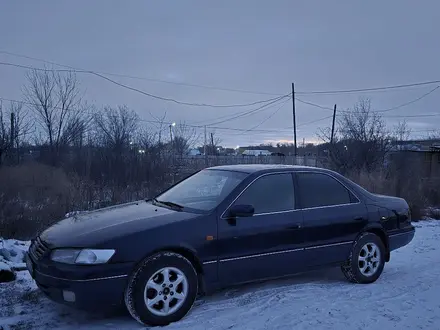 Toyota Camry 1999 года за 3 000 000 тг. в Актобе