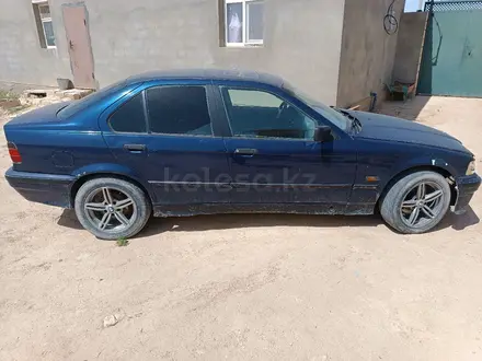 BMW 318 1994 года за 1 350 000 тг. в Жанаозен – фото 2