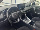 Toyota RAV4 2023 года за 16 400 000 тг. в Актобе – фото 5