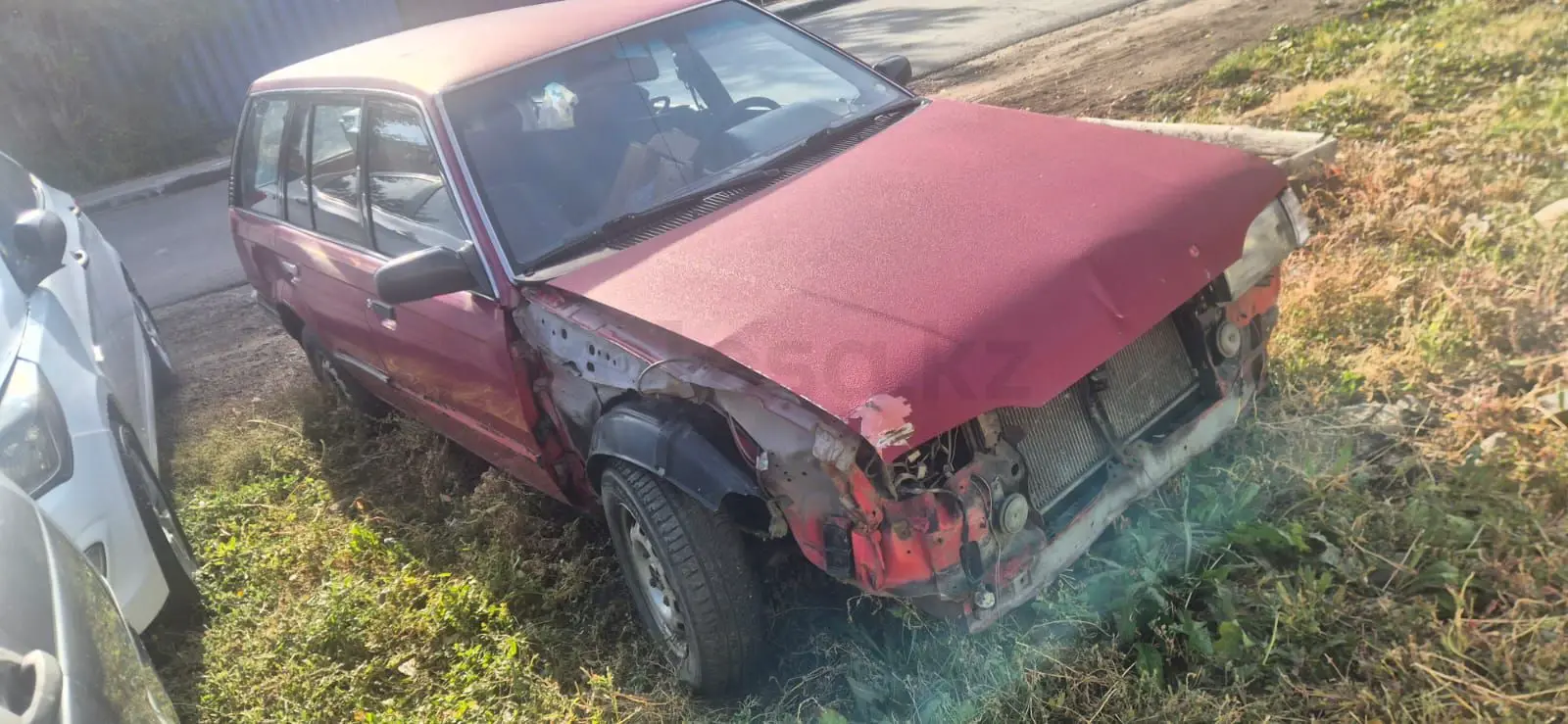 Mazda 323, 1989