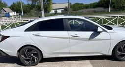 Hyundai Elantra 2023 года за 8 700 000 тг. в Атбасар – фото 3