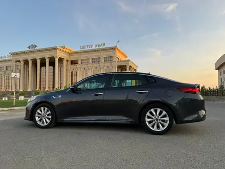 Kia Optima 2017 года за 4 000 000 тг. в Атырау – фото 2