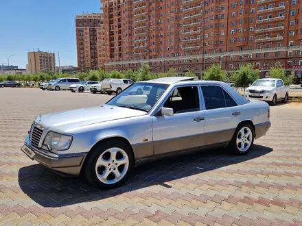 Mercedes-Benz E 500 1992 года за 2 800 000 тг. в Актау – фото 9