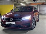 Volkswagen Passat 2019 года за 9 000 000 тг. в Алматы