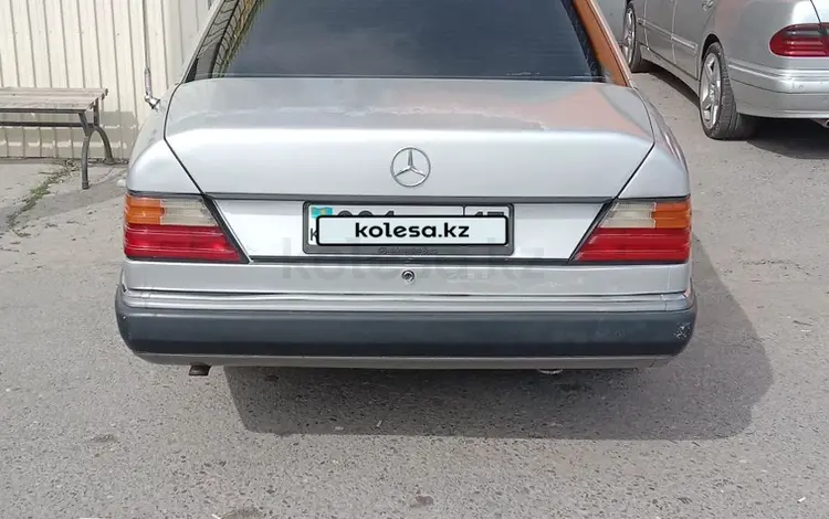 Mercedes-Benz E 230 1990 годаfor1 500 000 тг. в Шымкент