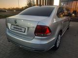 Volkswagen Polo 2015 года за 3 500 000 тг. в Актобе – фото 3