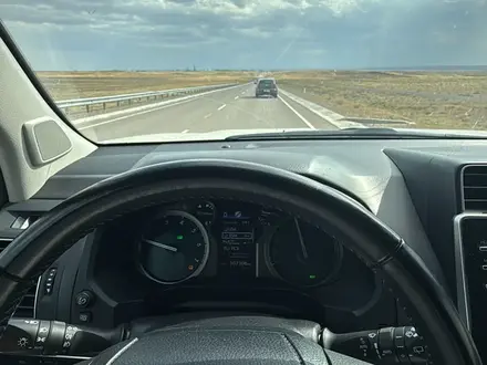 Toyota Land Cruiser Prado 2020 года за 30 000 000 тг. в Астана – фото 11