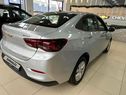 Chevrolet Onix 2023 года за 8 190 000 тг. в Атырау – фото 8