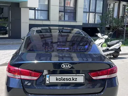 Kia K5 2019 года за 7 900 000 тг. в Алматы – фото 6