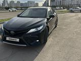 Toyota Camry 2018 годаүшін11 800 000 тг. в Астана – фото 2