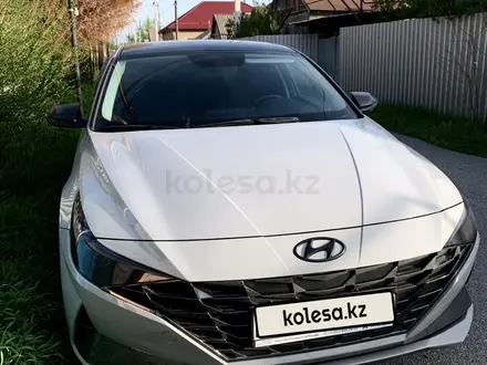 Hyundai Elantra 2022 года за 10 700 000 тг. в Шымкент – фото 16