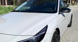 Hyundai Elantra 2022 года за 10 200 000 тг. в Шымкент