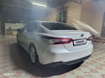 Toyota Camry 2019 года за 14 500 000 тг. в Алматы – фото 3