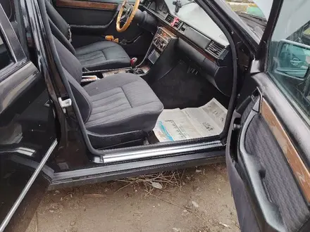 Mercedes-Benz E 230 1991 года за 1 000 000 тг. в Алматы – фото 6