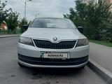 Skoda Rapid 2014 годаfor4 300 000 тг. в Алматы