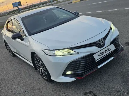 Toyota Camry 2021 года за 14 600 000 тг. в Кокшетау