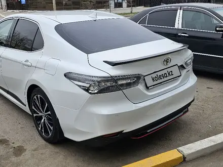 Toyota Camry 2021 года за 14 600 000 тг. в Кокшетау – фото 12