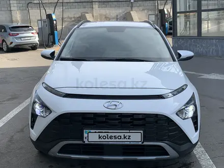 Hyundai Bayon 2023 года за 8 550 000 тг. в Алматы – фото 2