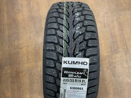 235/55r19 Kumho Wintercraft Ice WI32 за 75 000 тг. в Астана – фото 2