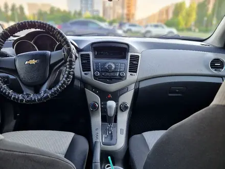 Chevrolet Cruze 2011 года за 3 200 000 тг. в Астана – фото 10
