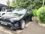 Toyota RAV4 2020 года за 14 500 000 тг. в Алматы – фото 3