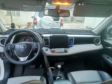 Toyota RAV4 2014 года за 10 800 000 тг. в Атырау – фото 12