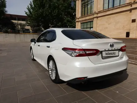 Toyota Camry 2018 года за 12 250 000 тг. в Шымкент – фото 14