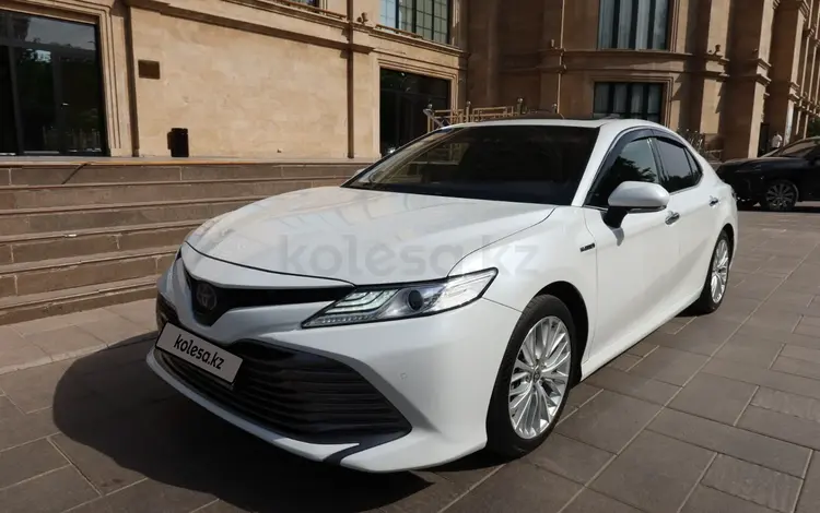Toyota Camry 2018 года за 12 250 000 тг. в Шымкент