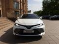 Toyota Camry 2018 года за 12 250 000 тг. в Шымкент – фото 2