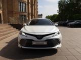 Toyota Camry 2018 года за 12 250 000 тг. в Шымкент – фото 2