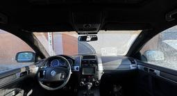 Volkswagen Touareg 2005 годаүшін5 000 000 тг. в Уральск – фото 5