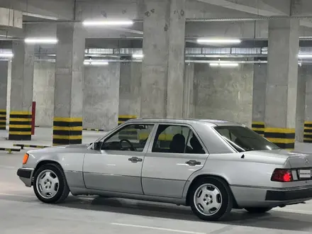 Mercedes-Benz E 230 1993 года за 2 670 000 тг. в Шымкент – фото 3