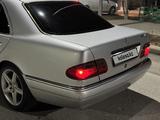 Mercedes-Benz E 230 1996 годаfor2 900 000 тг. в Шымкент – фото 4