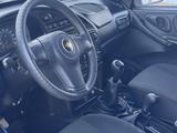 Chevrolet Niva 2014 года за 2 700 000 тг. в Атырау – фото 2
