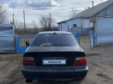 BMW 318 1993 года за 800 000 тг. в Астана – фото 4