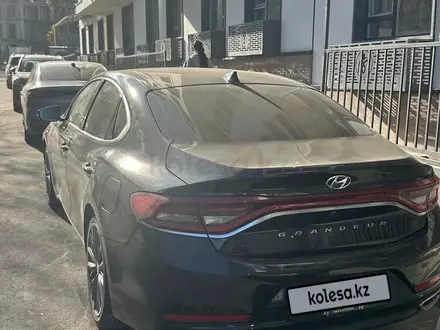 Hyundai Grandeur 2016 года за 11 000 000 тг. в Алматы – фото 3