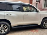 Toyota Land Cruiser Prado 2015 года за 19 000 000 тг. в Актобе – фото 3