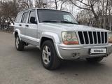 Jeep Cherokee 2003 года за 1 950 000 тг. в Павлодар – фото 2