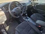 Volkswagen Tiguan 2018 года за 10 600 000 тг. в Алматы – фото 5