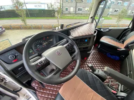Volvo  ТАНДЕМ 2014 года за 26 000 000 тг. в Алматы – фото 27