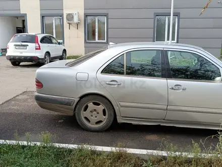 Mercedes-Benz E 230 1996 года за 2 000 000 тг. в Алматы – фото 5