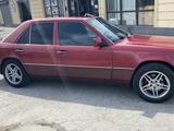 Mercedes-Benz E 230 1991 годаfor2 000 000 тг. в Кентау – фото 4