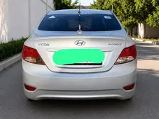Hyundai Accent, 2011