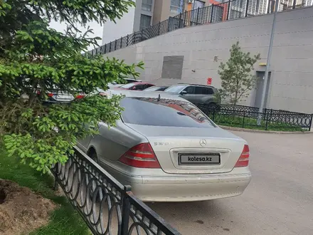 Mercedes-Benz S 320 1999 года за 2 400 000 тг. в Астана