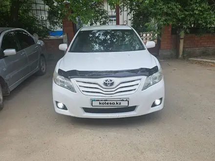 Toyota Camry 2010 года за 7 000 000 тг. в Актобе – фото 3