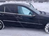 Mercedes-Benz C 240 2001 года за 2 350 000 тг. в Уральск – фото 2