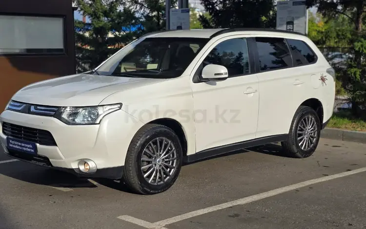 Mitsubishi Outlander 2012 года за 5 790 000 тг. в Павлодар