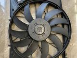 Основной вентилятор на Мерседес S class W220 220 за 1 000 тг. в Алматы