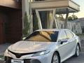 Toyota Camry 2021 года за 14 800 000 тг. в Алматы