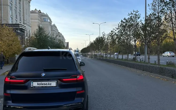 BMW X7 2021 года за 58 000 000 тг. в Астана